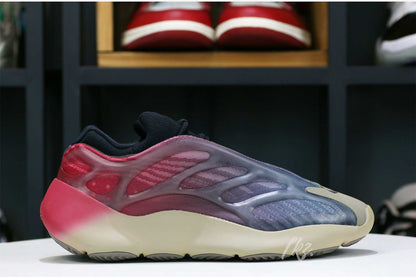 Yeezy 700 V3 Fade Carbon 2022