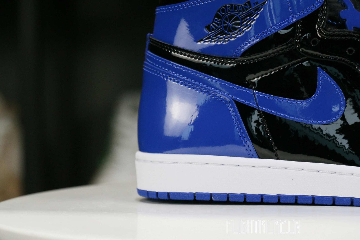 Air Jordan 1 High OG Patent Royal