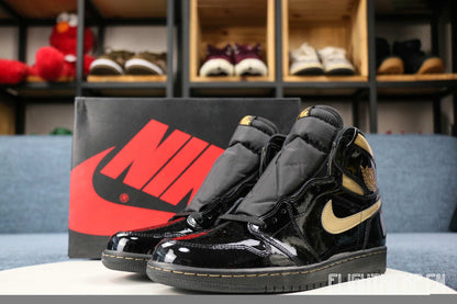 Air Jordan 1 Retro High OG in Black/Metallic Gold 2020