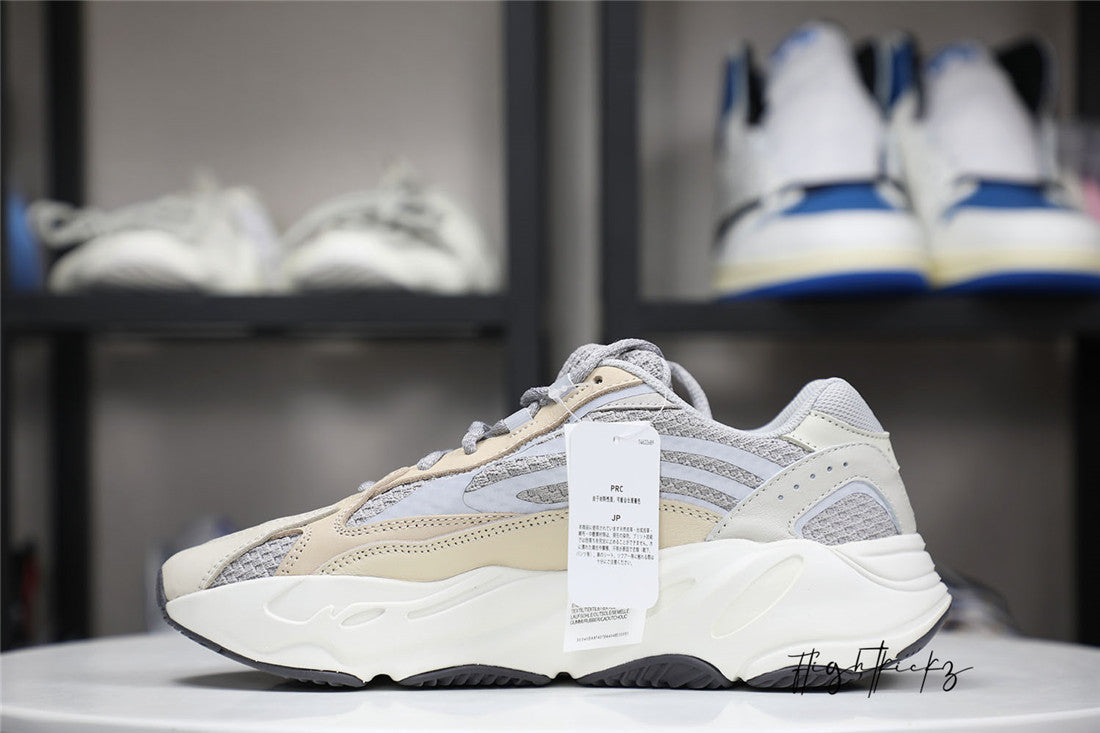 Yeezy Boost 700 V2 Cream 2021