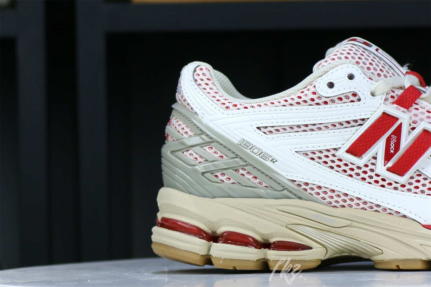 New Balance 1906R White Red M1906RO