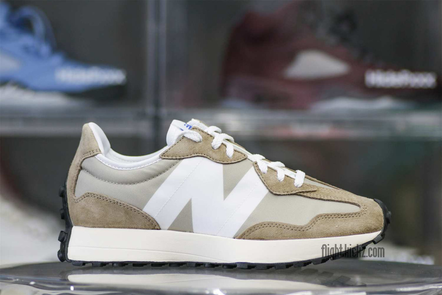 New Balance 327 Mushroom