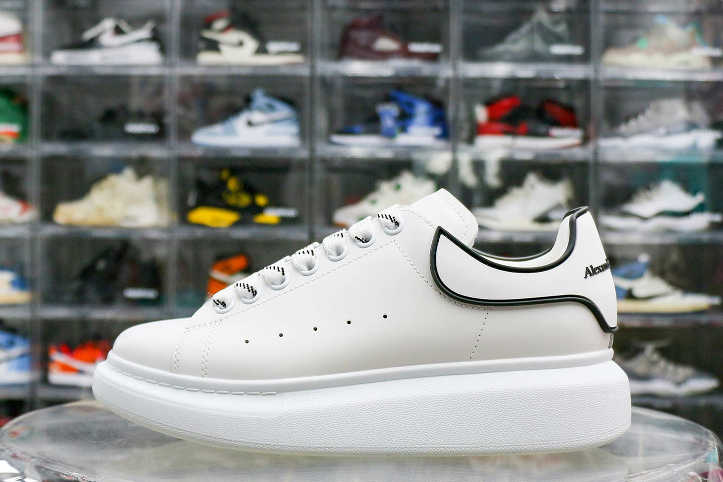 Alexander McQueen Oversized Sneaker White Black 3M