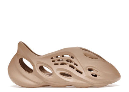 Yeezy Foam RNNR Ochre (GW3354 (LN5 A1 Batch)