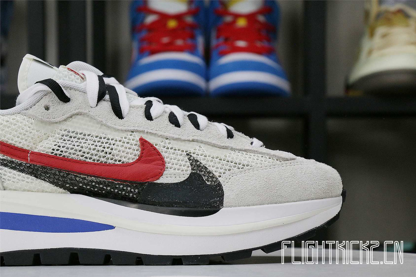 Sacai x Nike Vaporwaffle Sport Fuchsia Game Royal (LN5 A1)