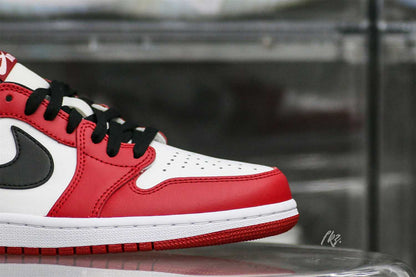 Air Jordan 1 Low Chicago 2016