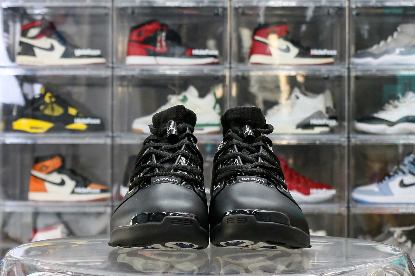 Jordan 17 OG Low Black Chrome (Regular box)