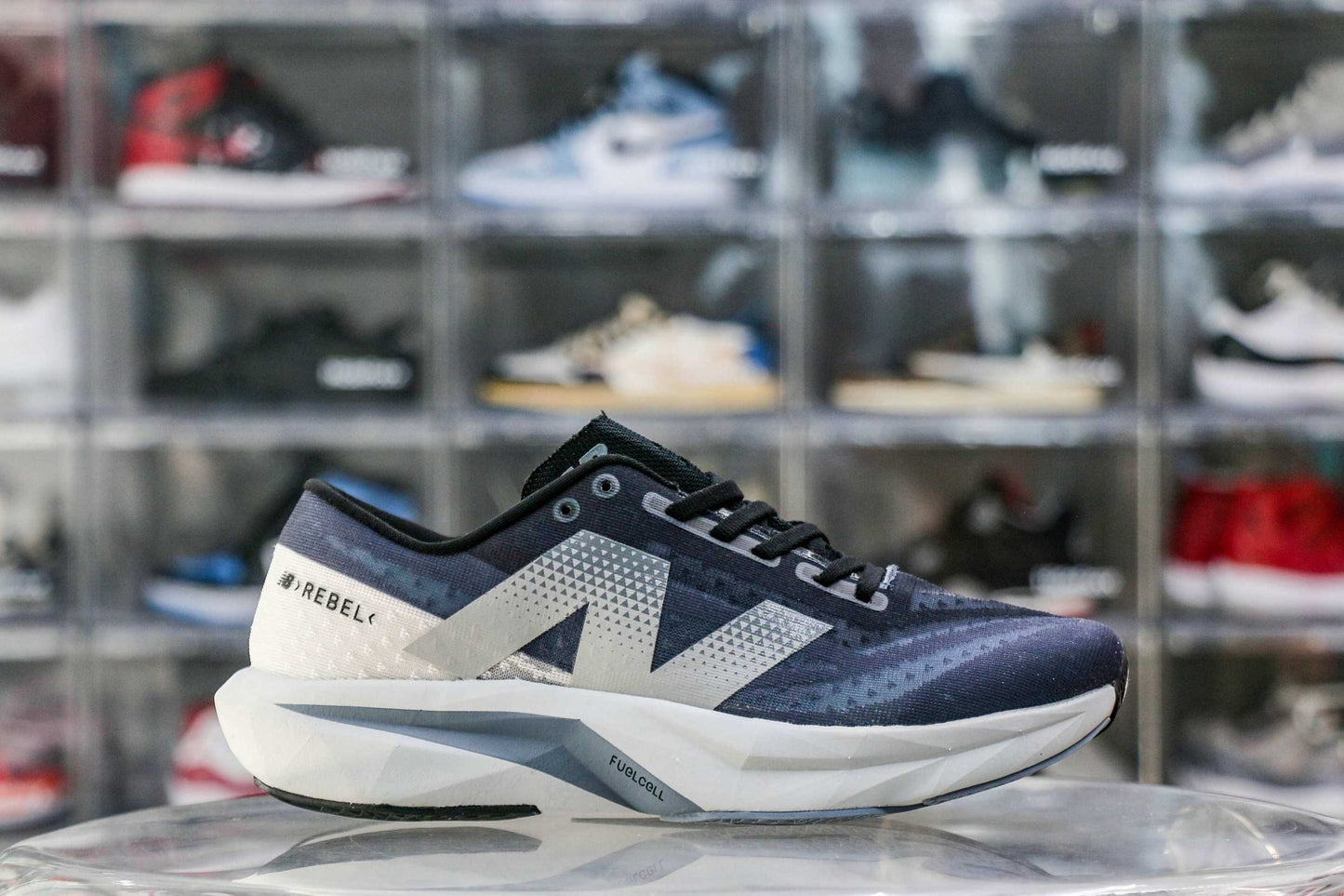 New Balance FuelCell Rebel v4 Graphite Black