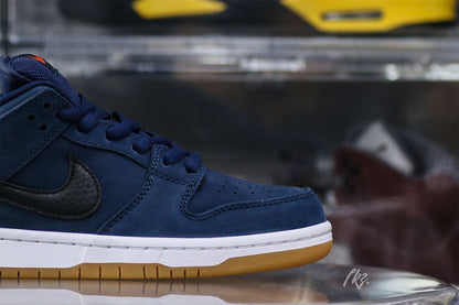 Dunk Low Pro ISO SB Navy Gum