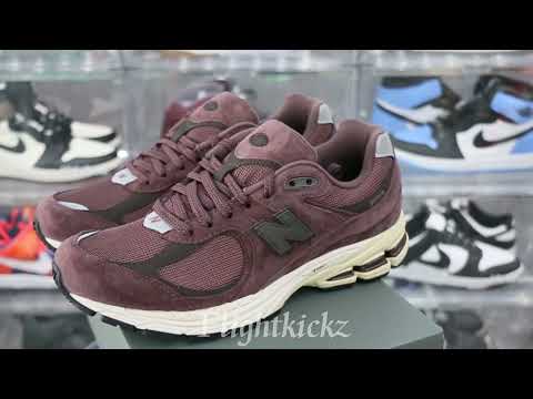 New Balance 2002R Black Fig