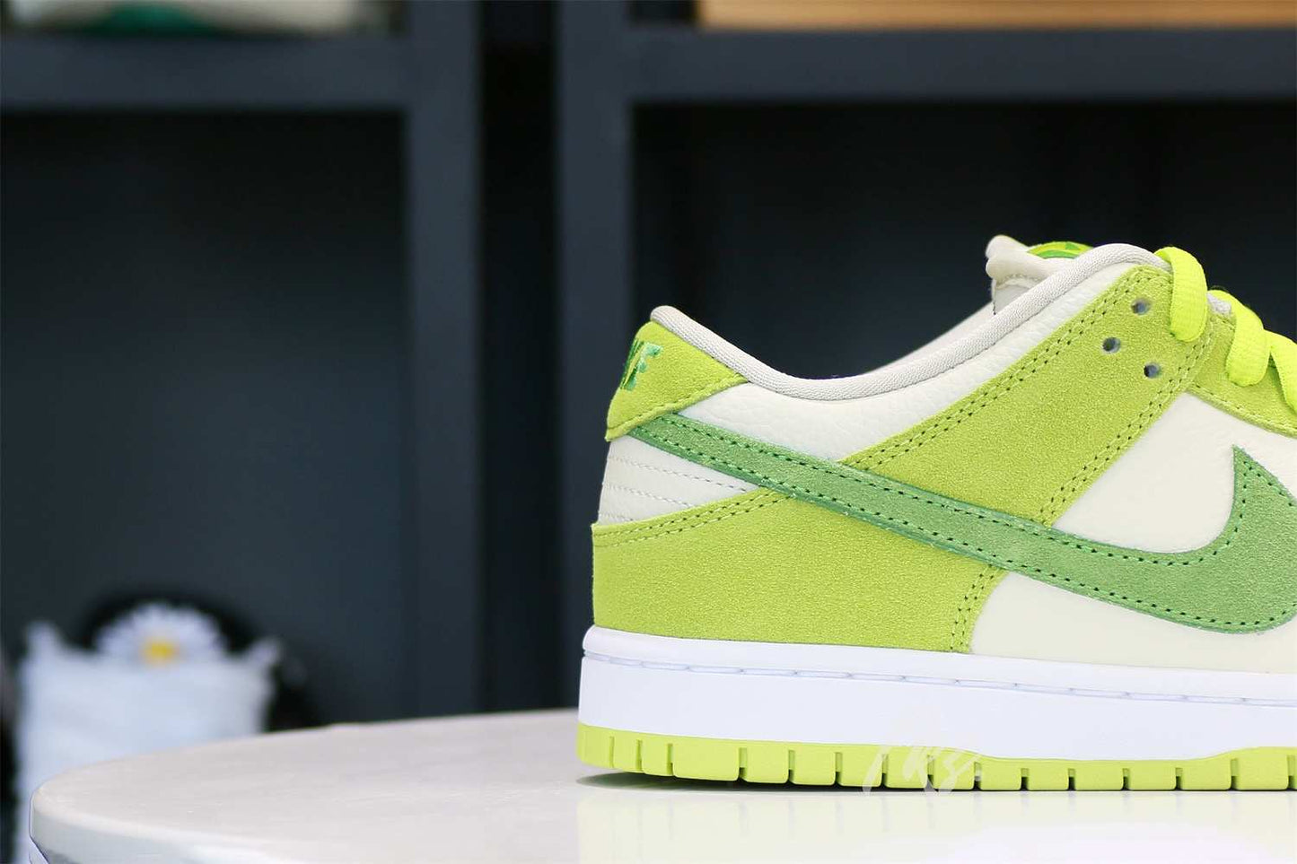 Nike SB Dunk Low Green Apple 2022
