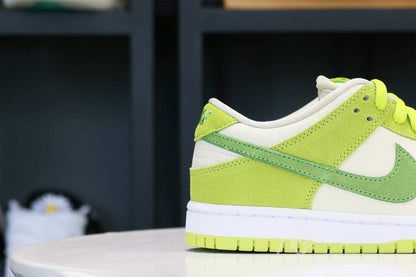 Nike SB Dunk Low Green Apple 2022