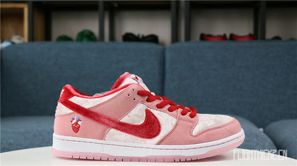 Nike SB Dunk Low StangeLove(LN5 A1 Batch)