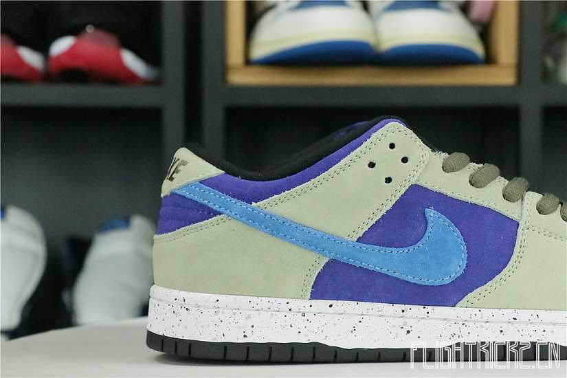 Nike Dunk Low SB ACG Celadon