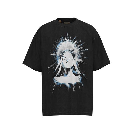 Gallery Dep Under the light, the portrait of the goddess is printed and washed to make old short sleeves.