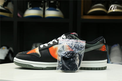 Nike Dunk Low Graffiti Black Red