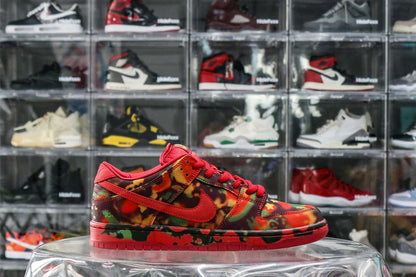 Nike SB Dunk Low The Wizard of Oz Poppy Field