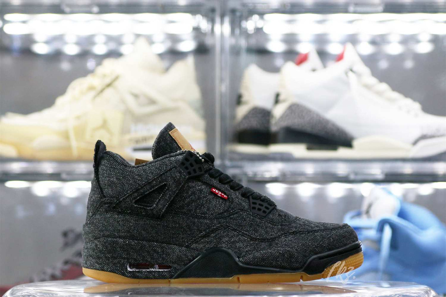 Air Jordan 4 Retro Levis Black (Levis Tag)