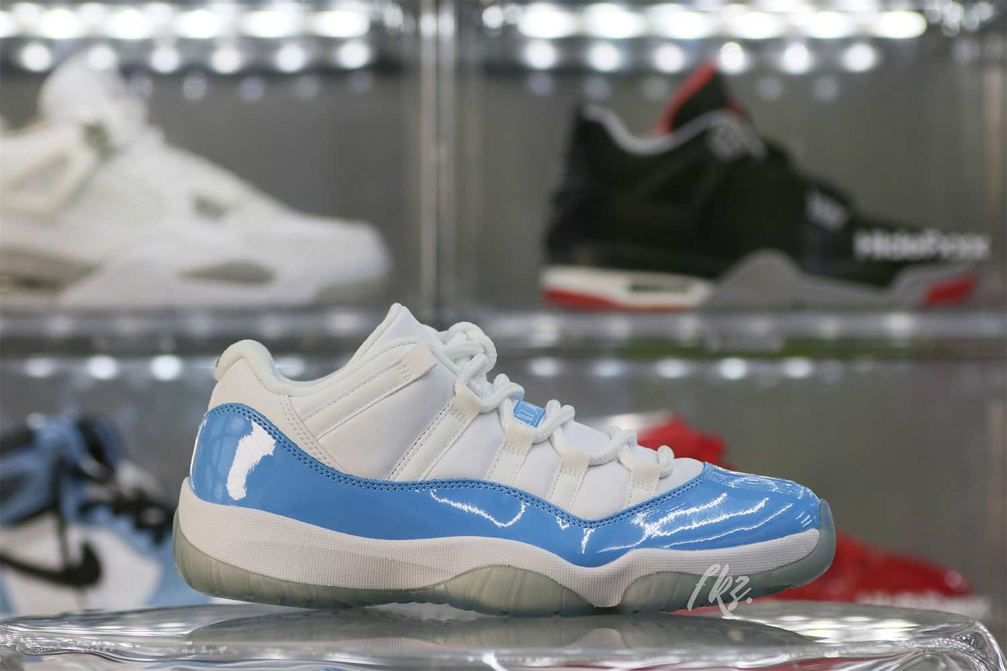 Air Jordan 11 Retro Low UNC