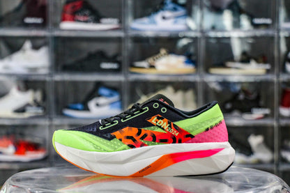 New Balance TCS London Marathon FuelCell SuperComp Elitev4 Green MRC