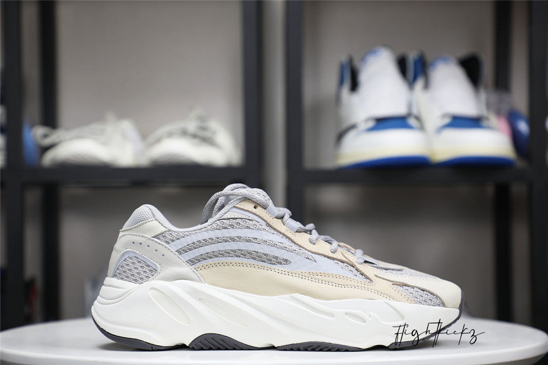 Yeezy Boost 700 V2 Cream 2021