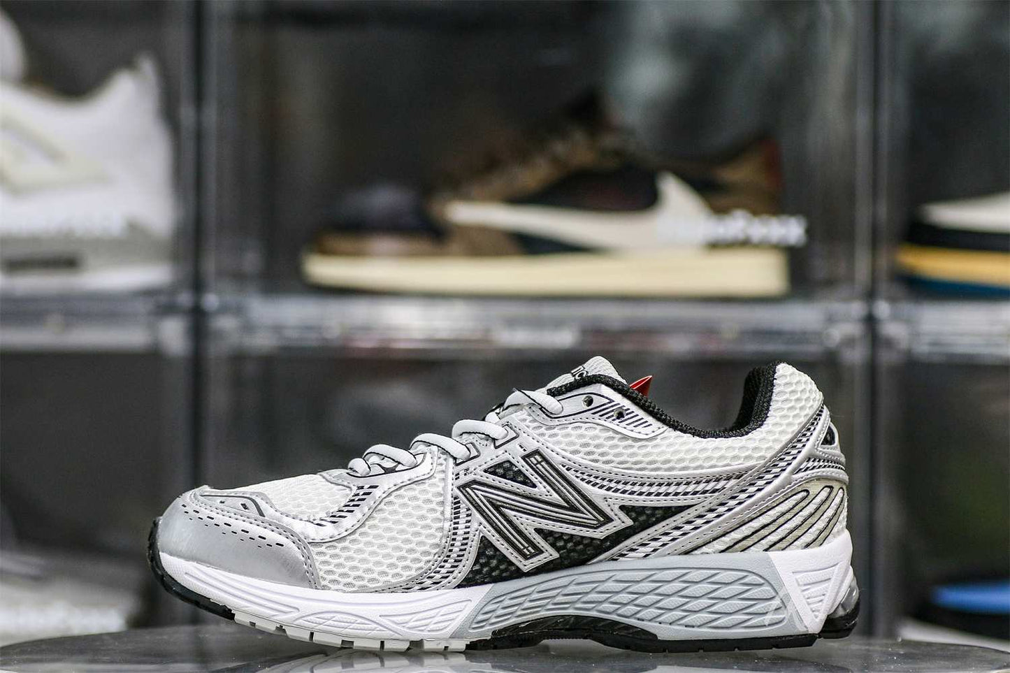 New Balance Get 860v2 White Black Silver