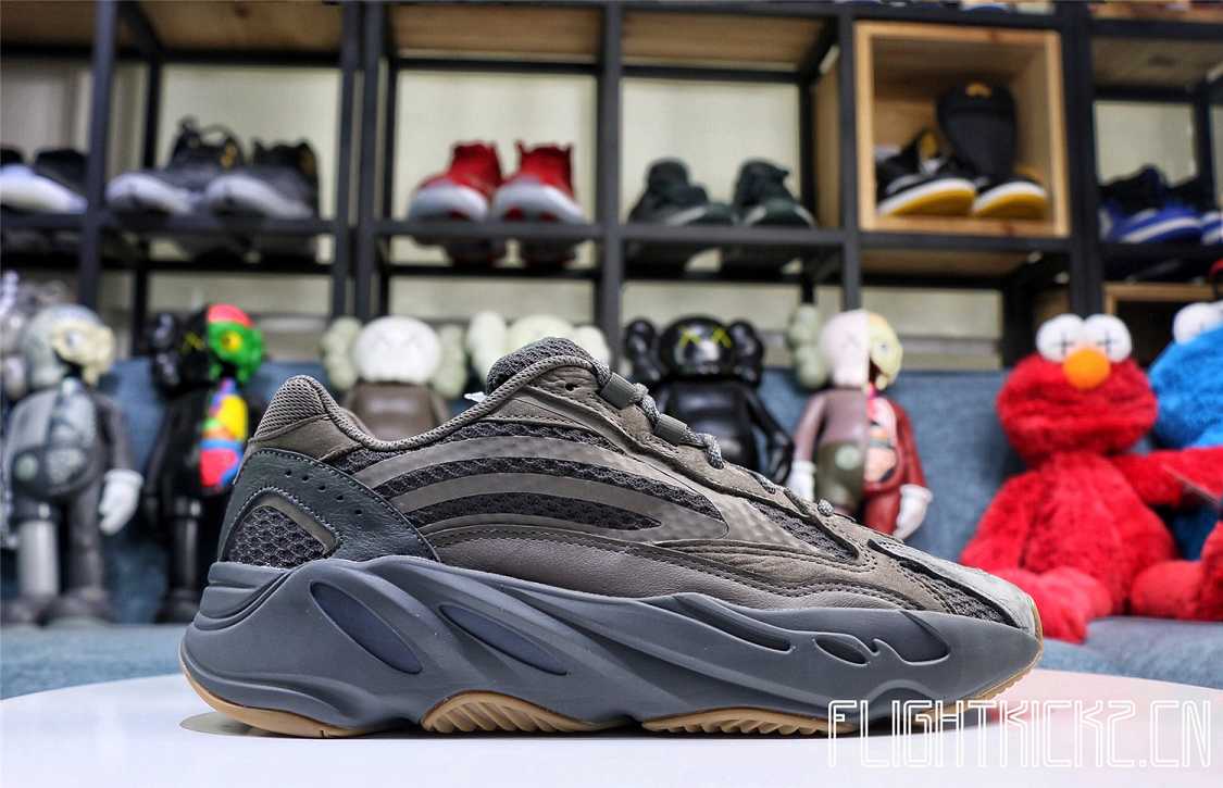 Yeezy Boost 700 V2 Geode 2019