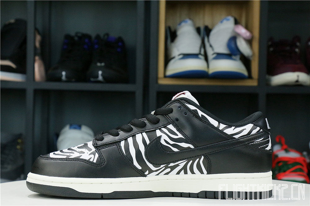 Nike SB Dunk Low Quartersnacks Zebra