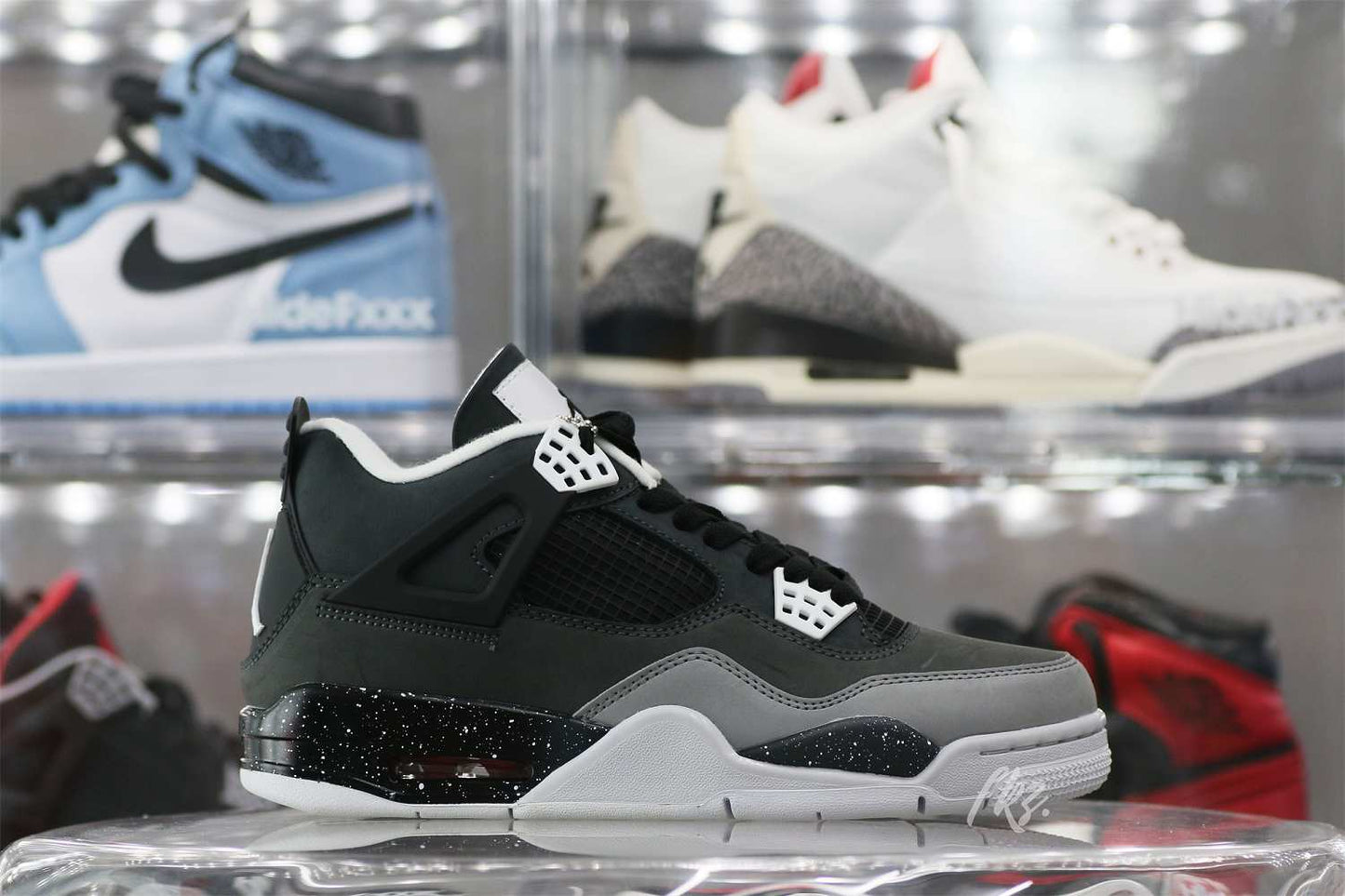 Air Jordan 4 Retro Fear Pack