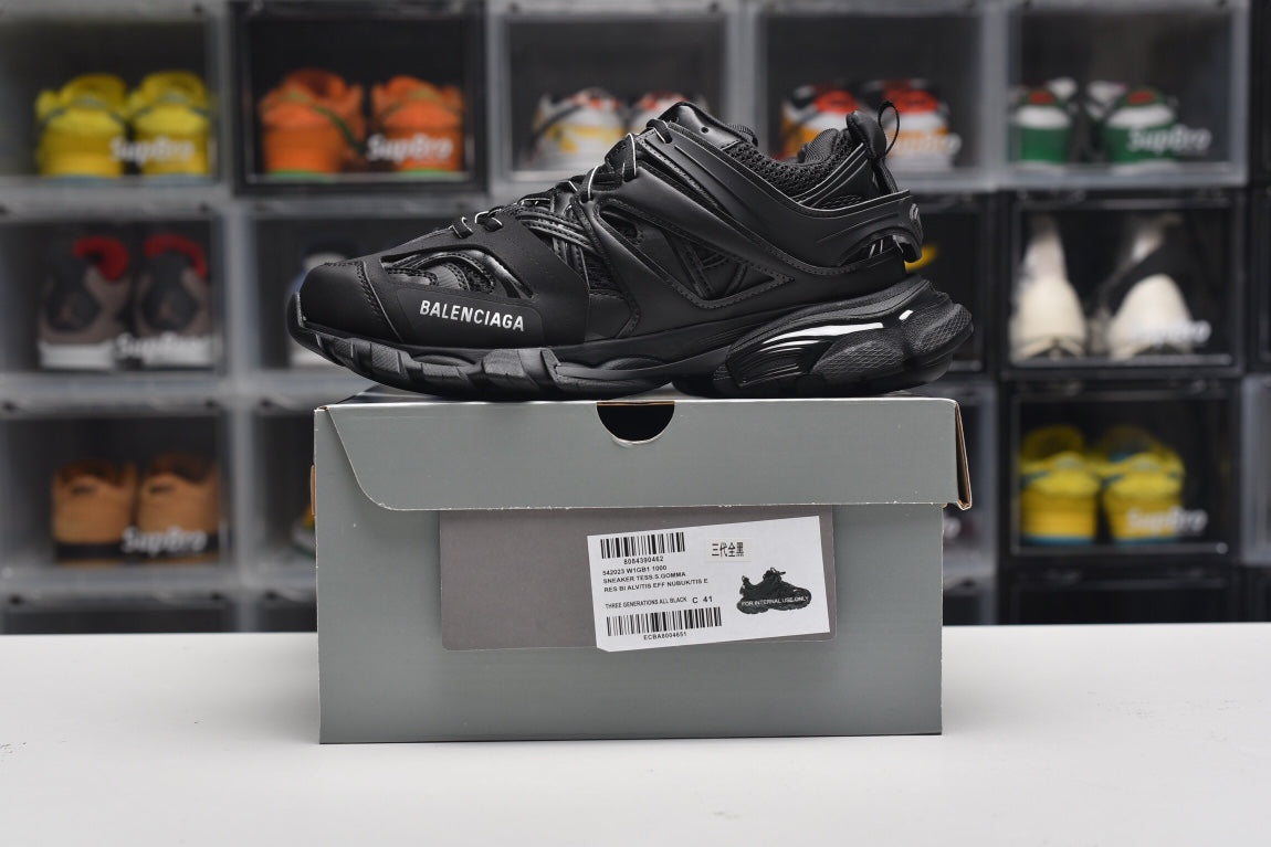 Balenciag* Tess S. Gomma Trek Sneaker