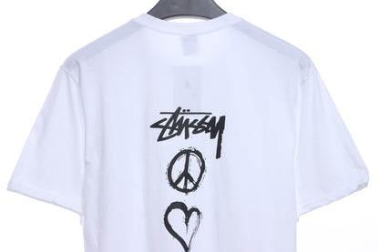 Nike Stuart co-signed the Love letter pattern short sleeves