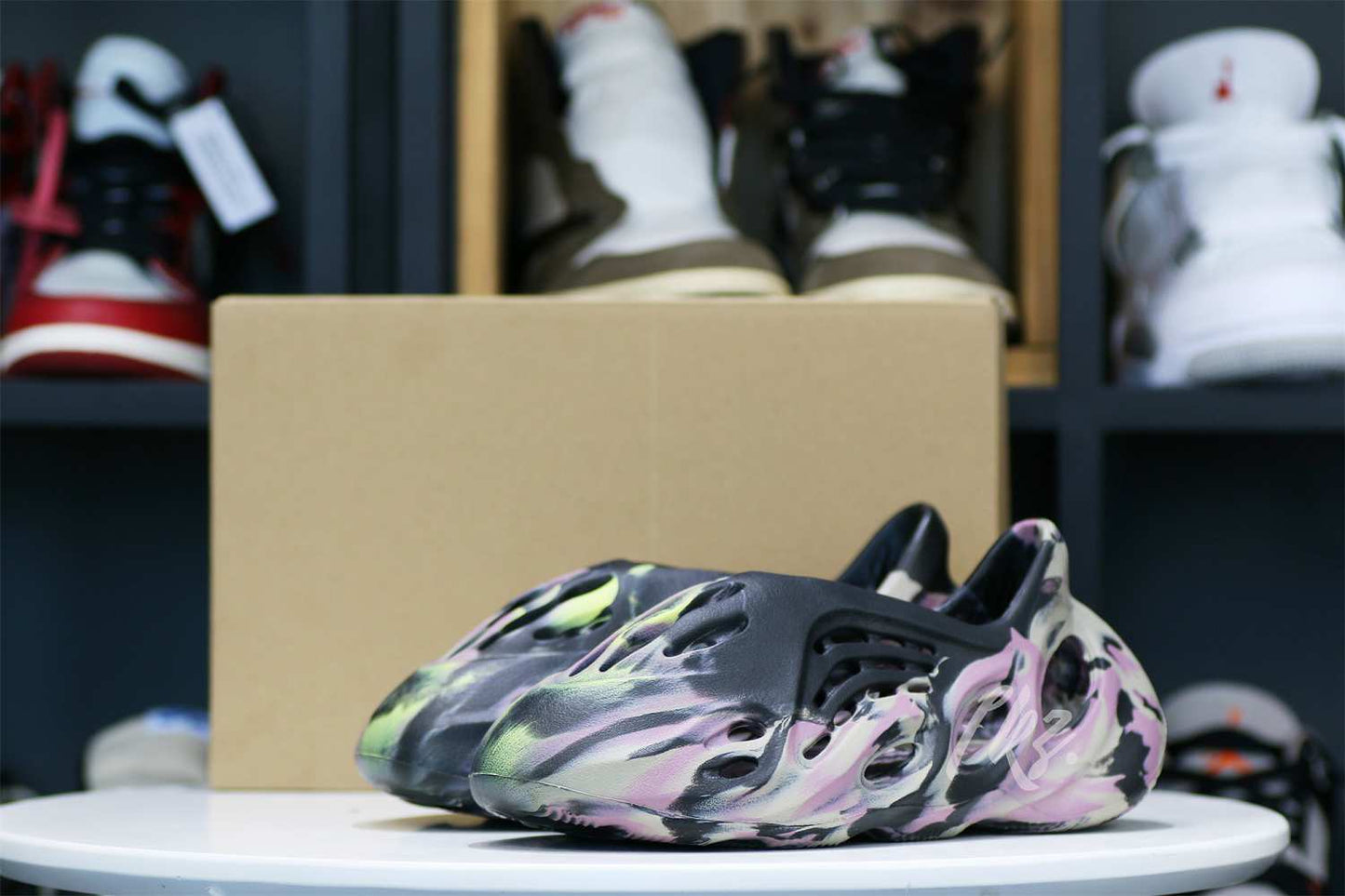 Yeezy Foam Runner MX Carbon 2022 (IG9562)(LN5 A1 Batch)