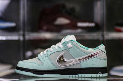 Tiffany & C0. X Nike Dunk Low Lobster