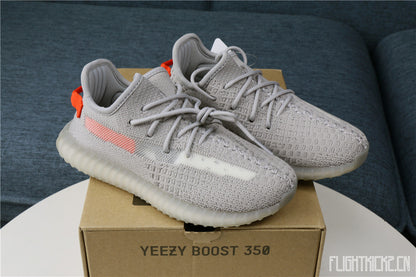 Yeezy 350 Boost Tail Light Kid (Ln5 A1)