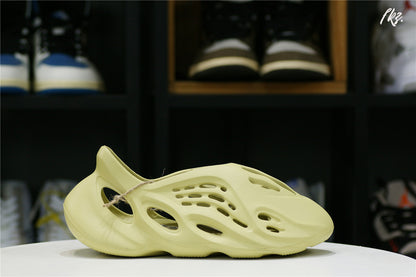 adidas Yeezy Foam RNNR Sulfur(LN5 A1 Batch)