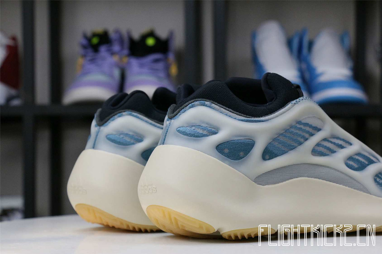 Yeezy 700 v3 Kyanite 2021