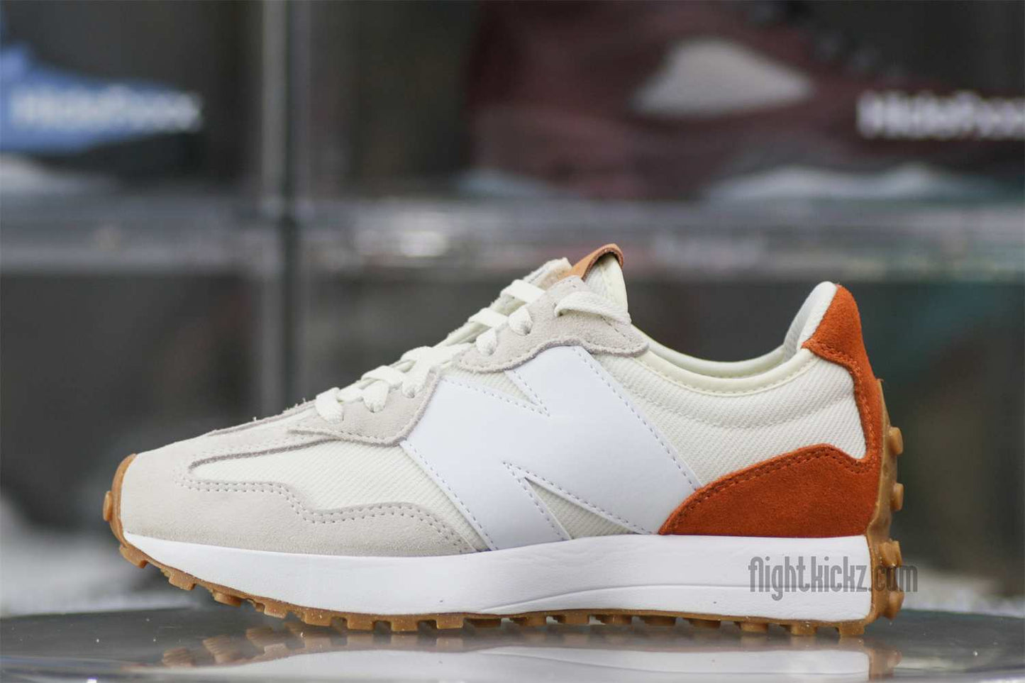 New Balance Wmns 327 Sea Salt Rust Oxide