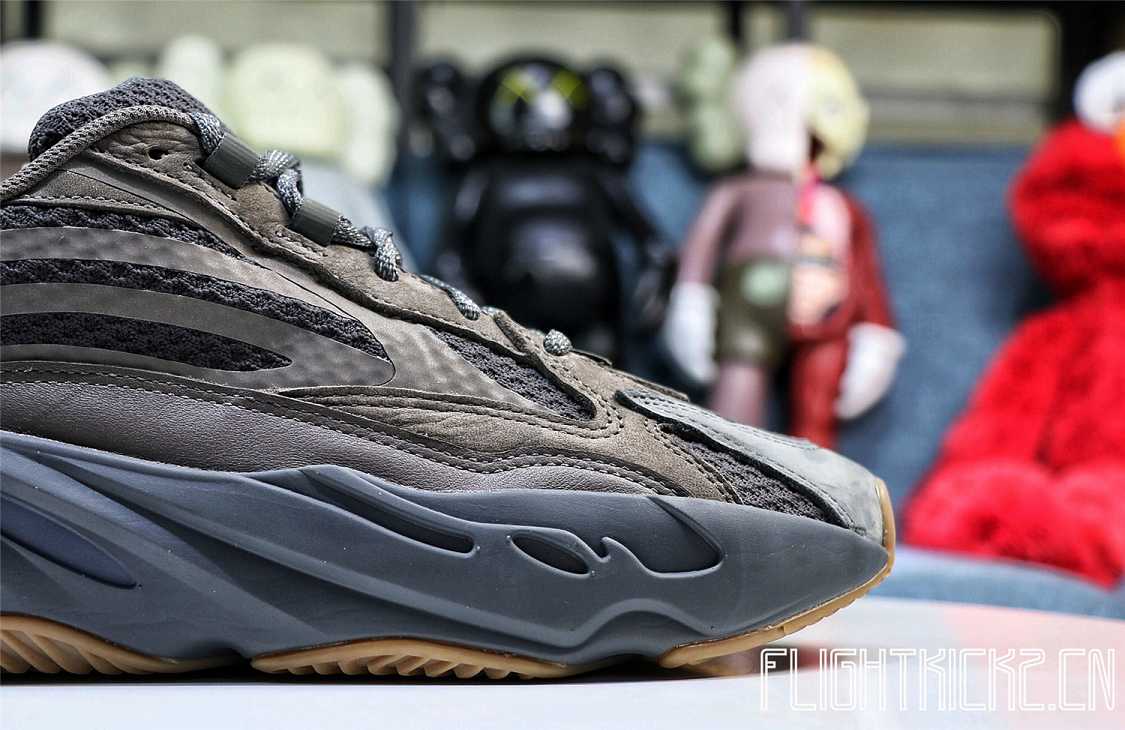 Yeezy Boost 700 V2 Geode 2019