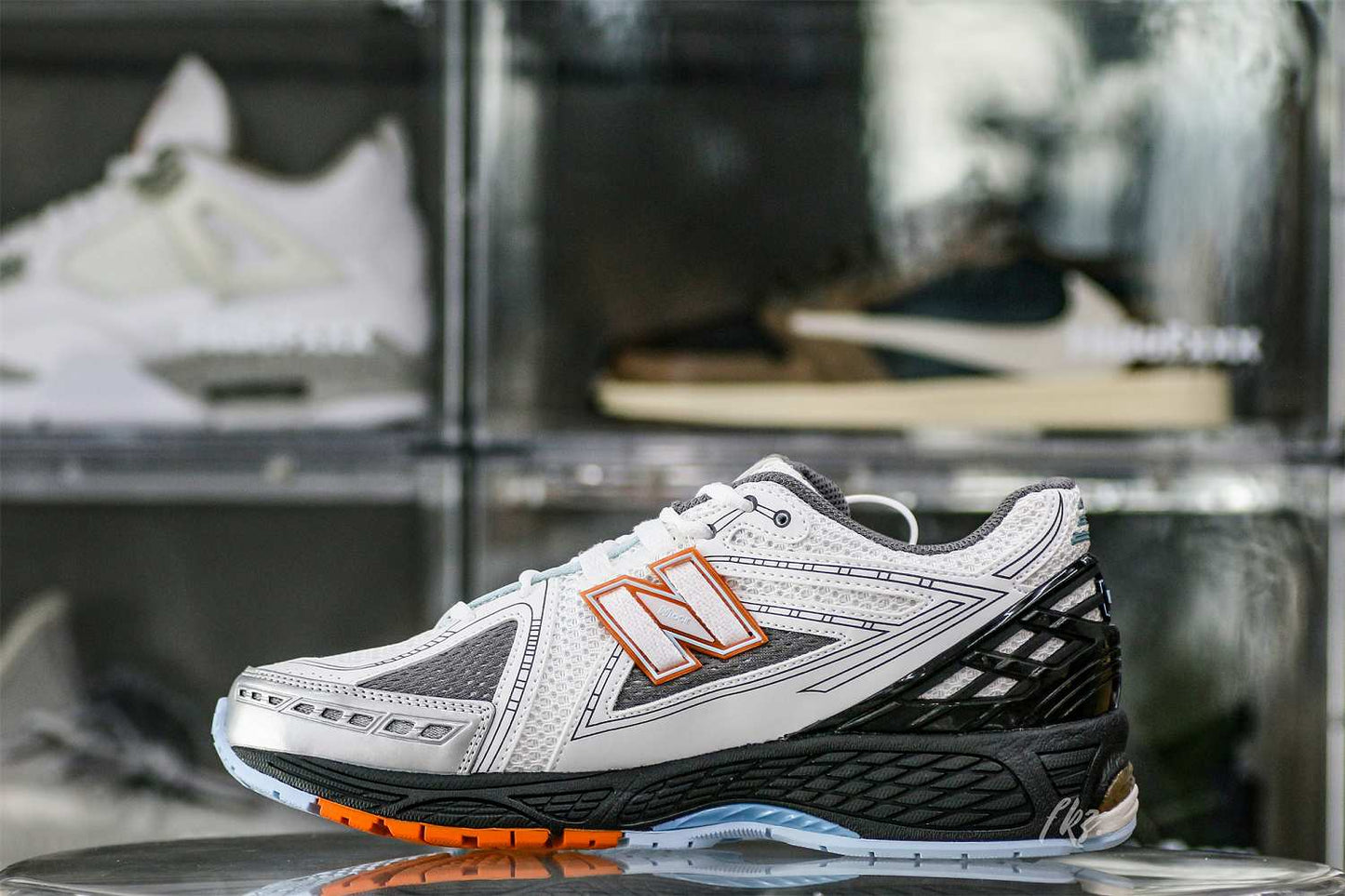 New Balance 1906R White Black Copper