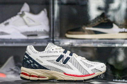 New Balance 1906R Sea Salt Eclipse True Red