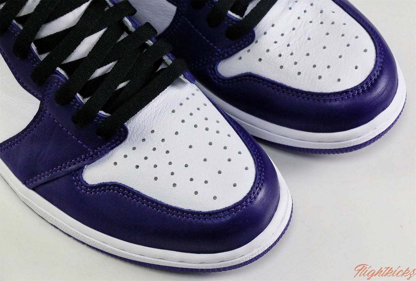 Air Jordan 1 Retro High Court Purple White 2.0 2020