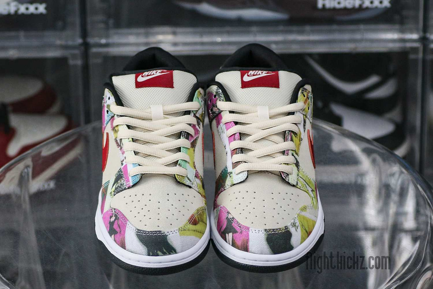 Nike SB Dunk Low Paris