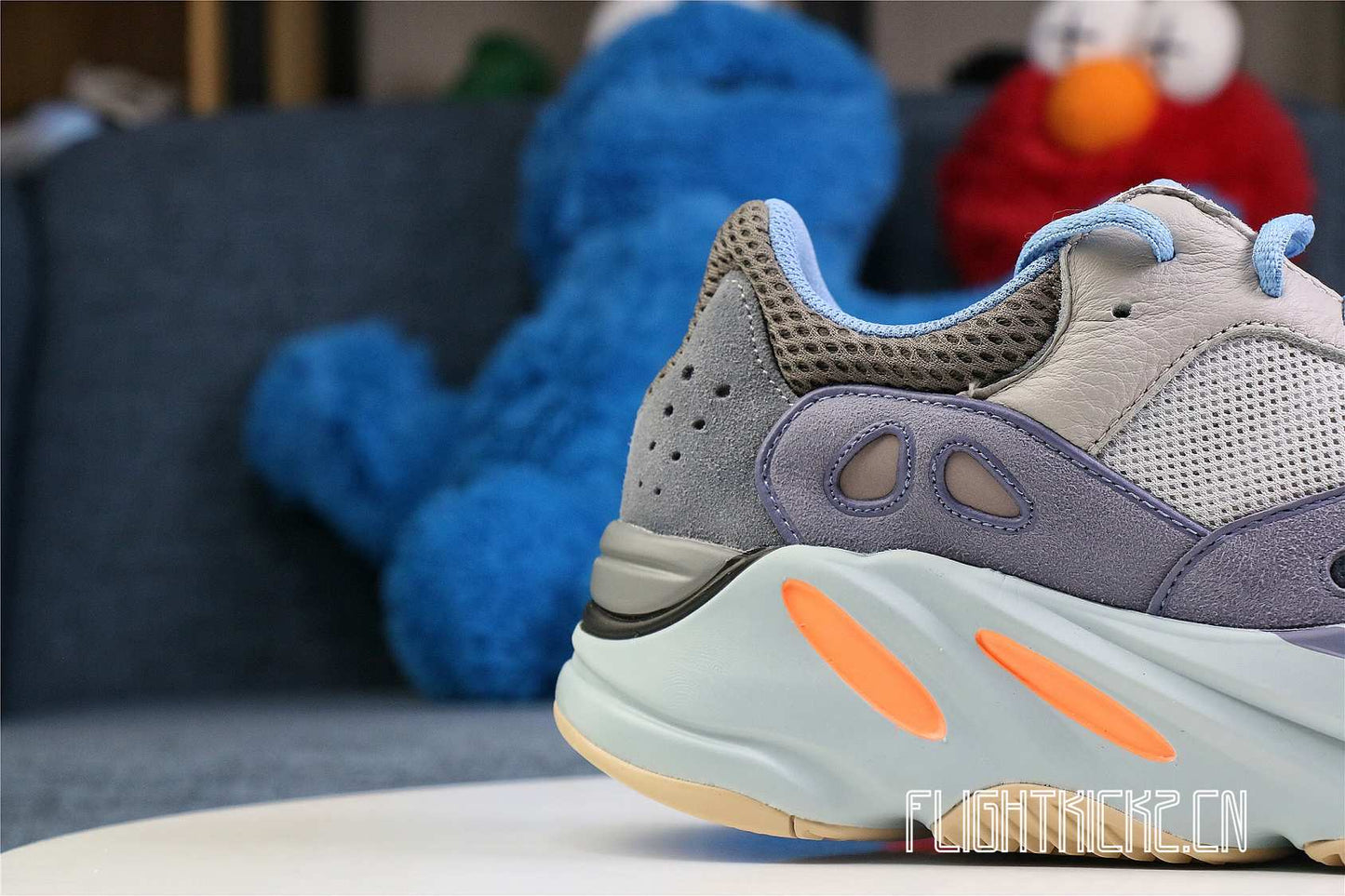 Yeezy Boost 700 Carbon Blue 2020