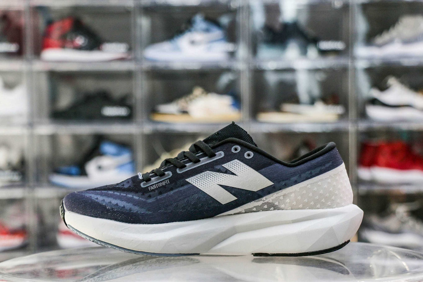 New Balance FuelCell Rebel v4 Graphite Black