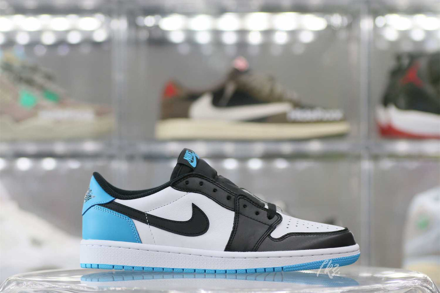 Air Jordan 1 Retro Low OG Black Dark Powder Blue